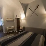 Ultra Central Medieval Apartment