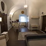 Ultra Central Medieval Apartment